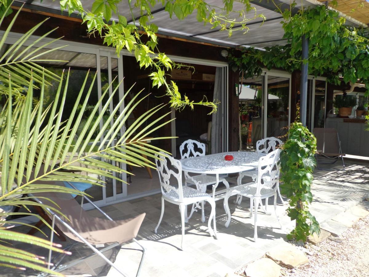 Gites Du Mas Gibert A Saussines Entre Nimes Et Montpellier Exterior foto