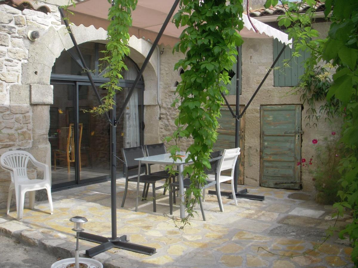 Gites Du Mas Gibert A Saussines Entre Nimes Et Montpellier Exterior foto