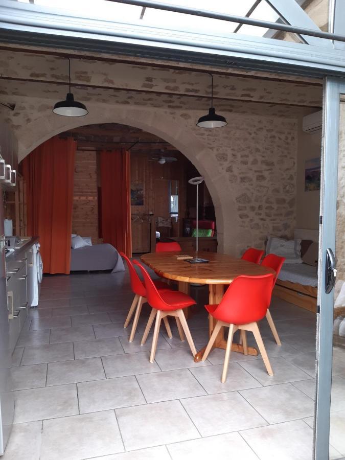 Gites Du Mas Gibert A Saussines Entre Nimes Et Montpellier Exterior foto