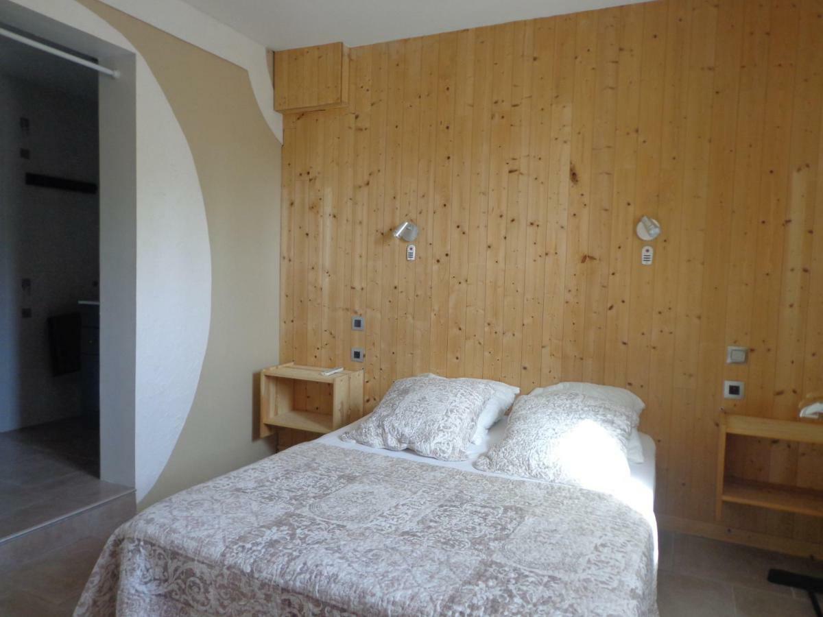 Gites Du Mas Gibert A Saussines Entre Nimes Et Montpellier Exterior foto